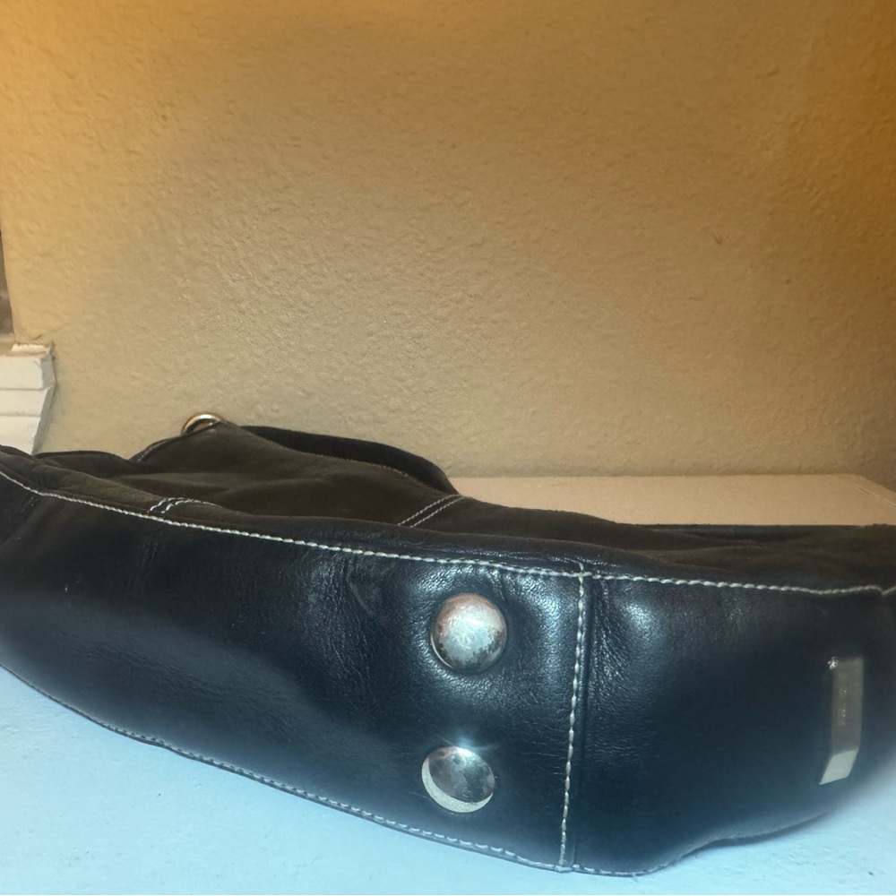 Perlina Black Leather Handbag with Silver Details